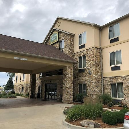 Countryview Inn & Suites Robinson Exterior photo